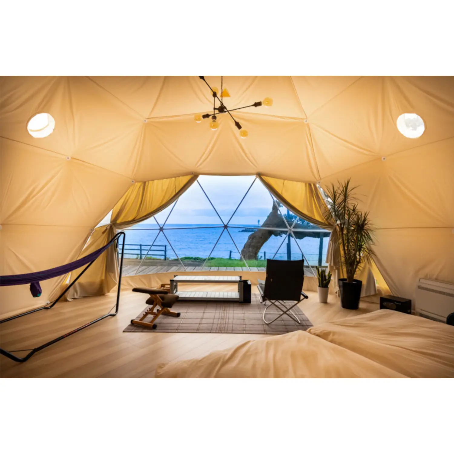 Glamping-dome-in-budget (7)